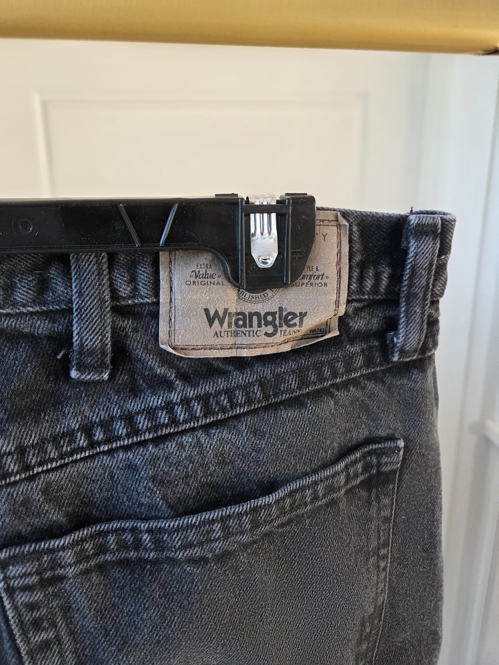 Wrangler Men's Black Straight Jeans - Casual Denim